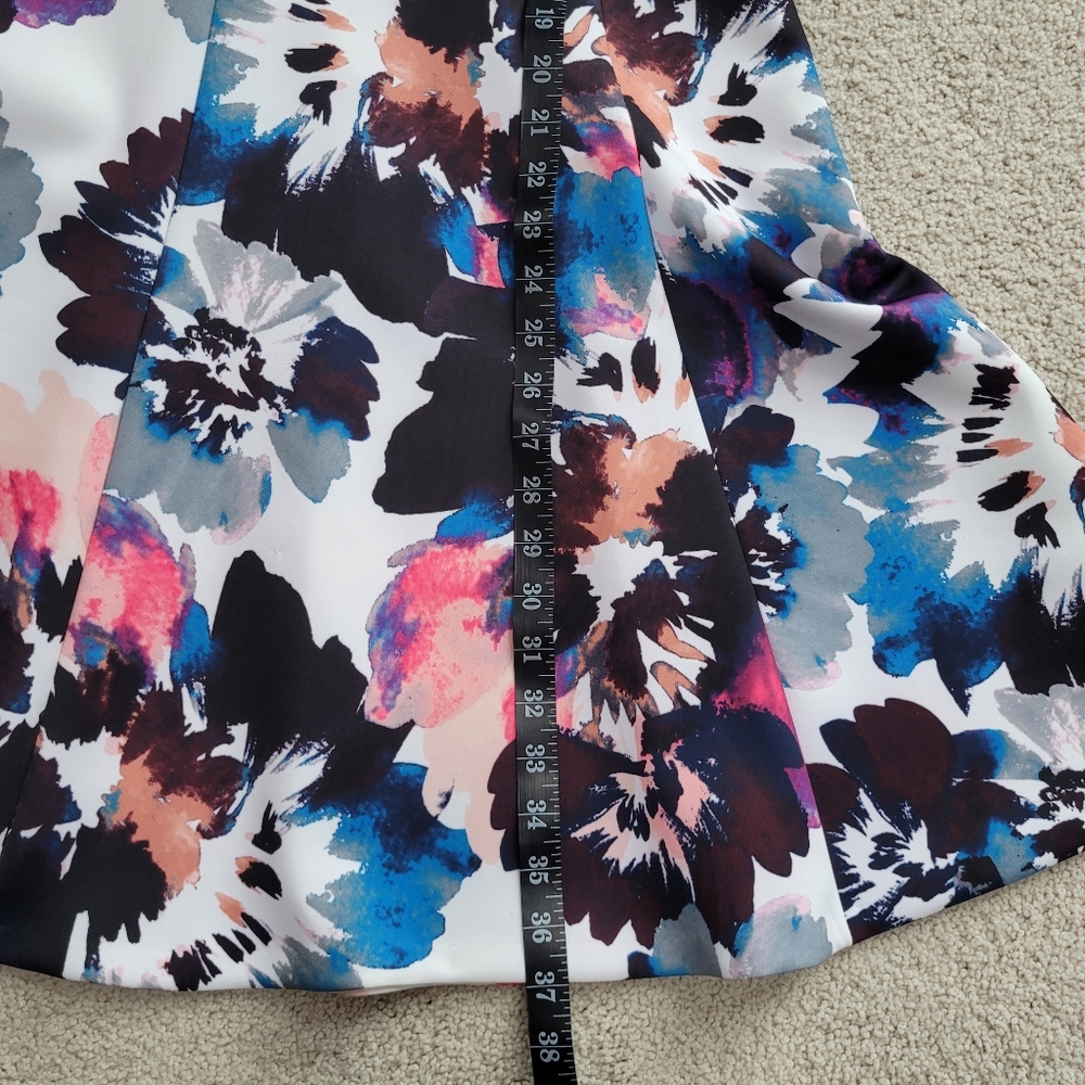 Like New DKNY Floral Fit & Flare Dress Blue and Pink Size 2 - Picture 7 of 10